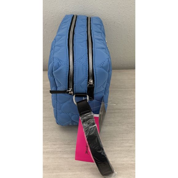 Betsey Johnson CBJ-1092 Periwinkle Blue Double Zip Weekender Cosmetic Bag $68+ - Picture 7 of 11